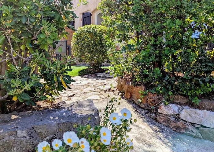 Eucalyptus, Calme Entoure De Verdure Et Pres De La דירה *